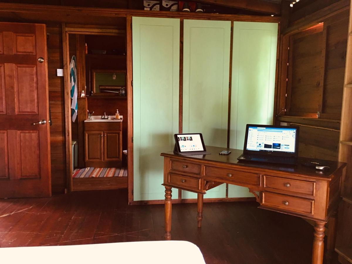 Italian Guesthouse Gros Islet Exterior foto