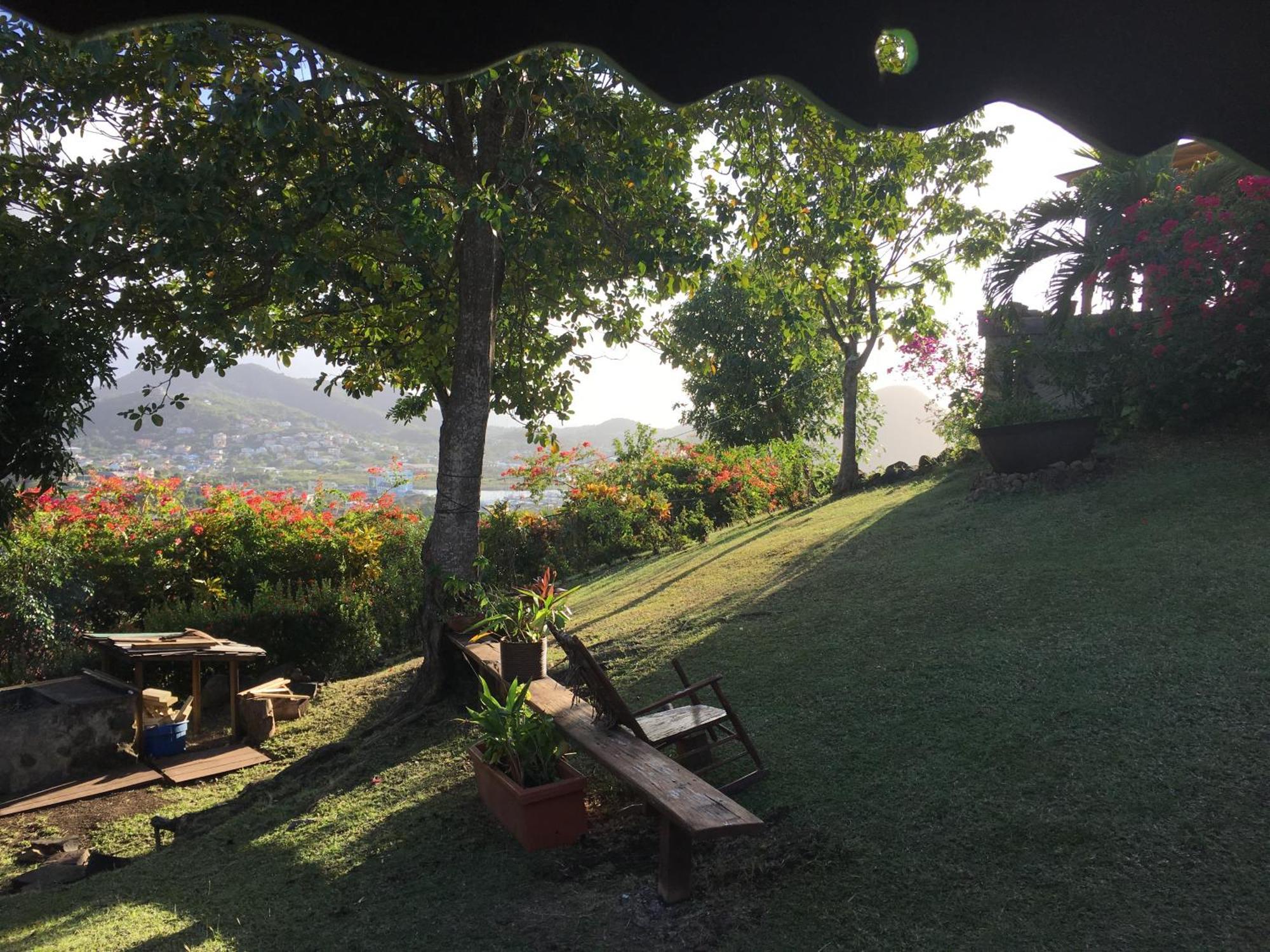 Italian Guesthouse Gros Islet Exterior foto