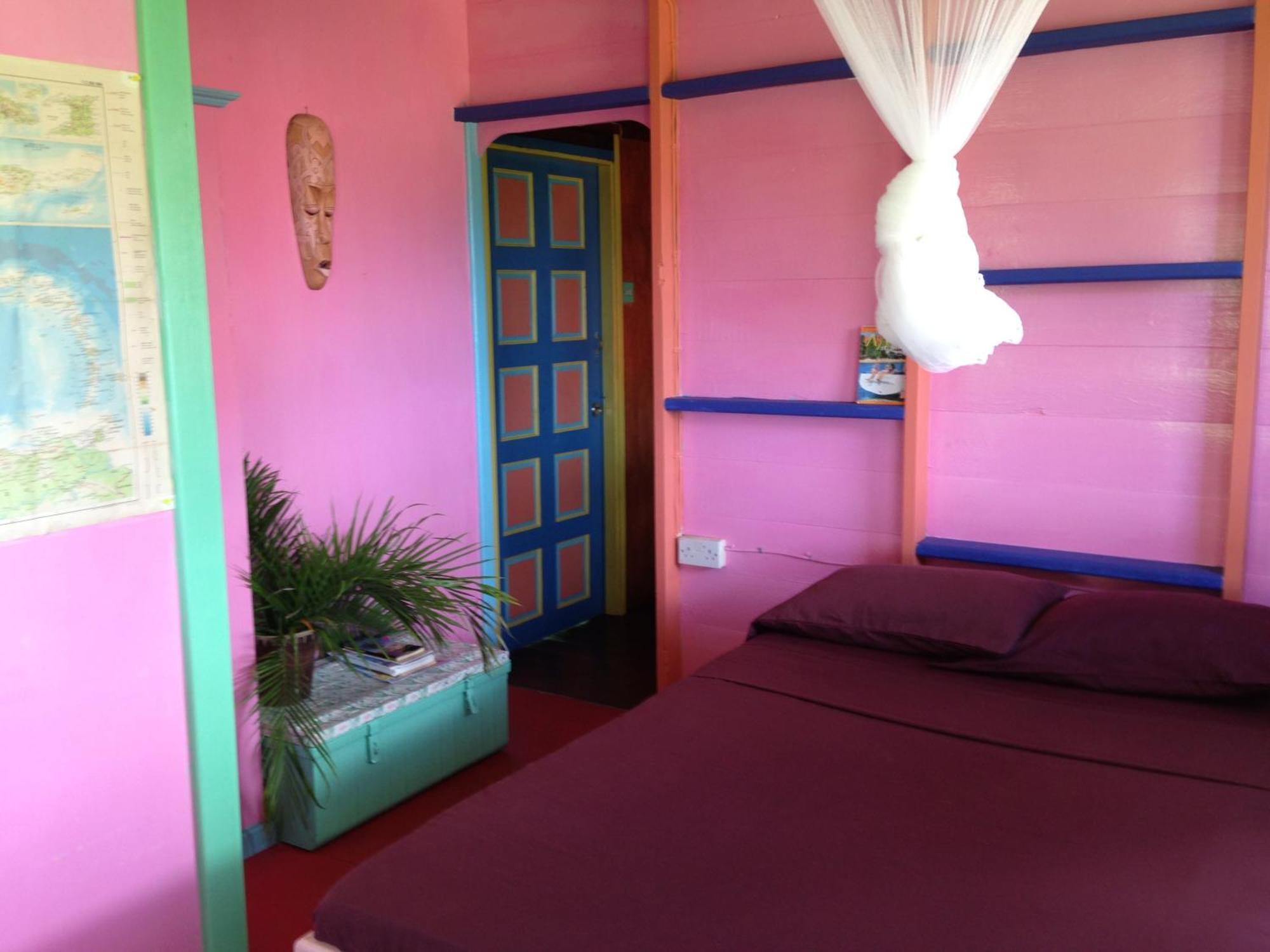 Italian Guesthouse Gros Islet Exterior foto