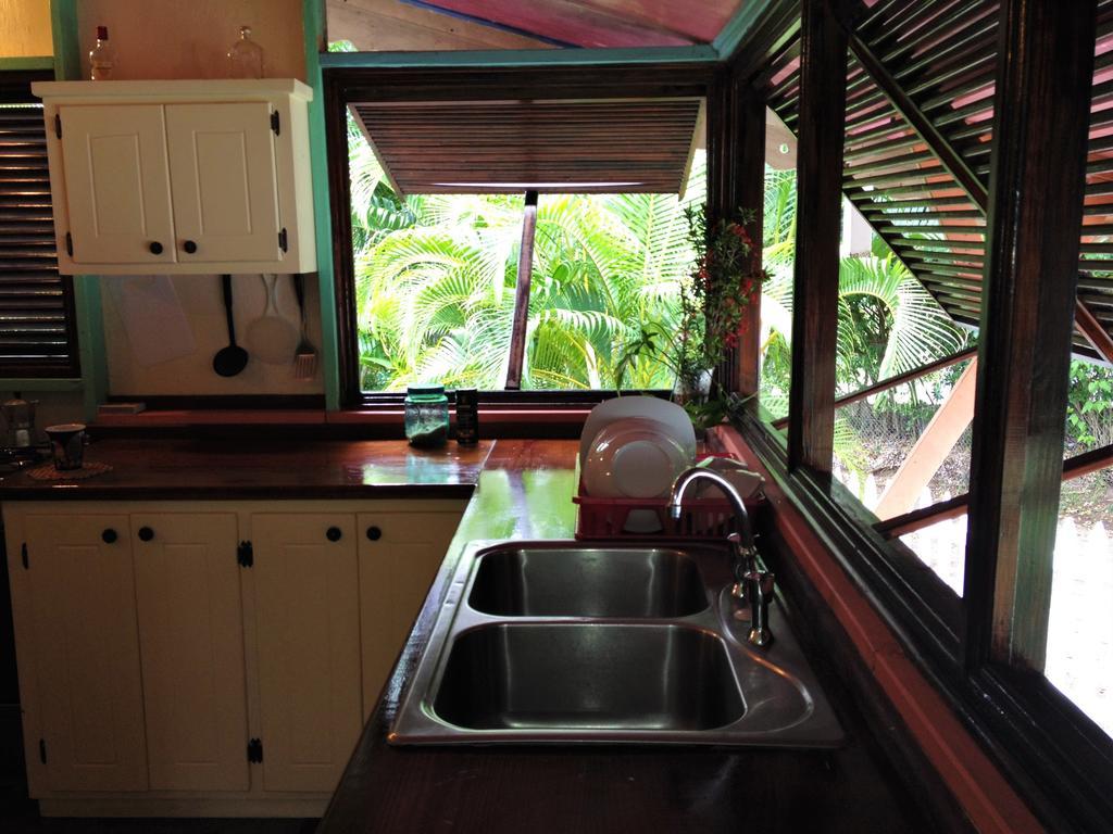 Italian Guesthouse Gros Islet Exterior foto